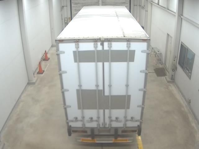 2004 Isuzu Forward Van auction photo 3
