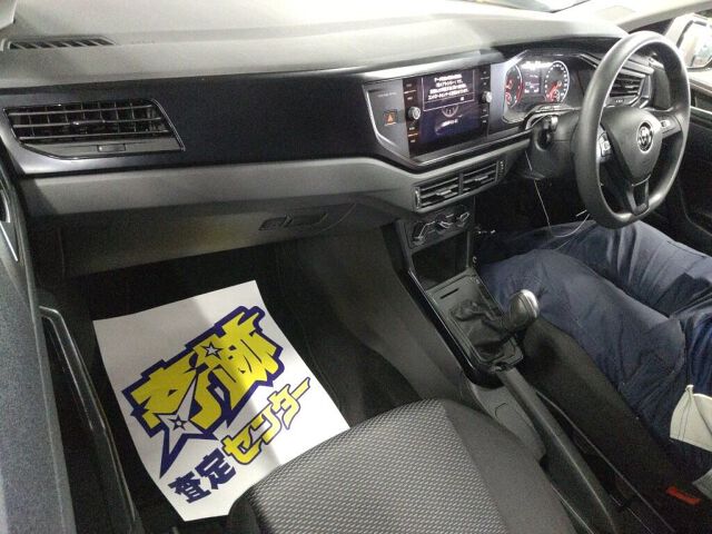 2021 Volkswagen ポロ TSIトレンドライン auction photo 3