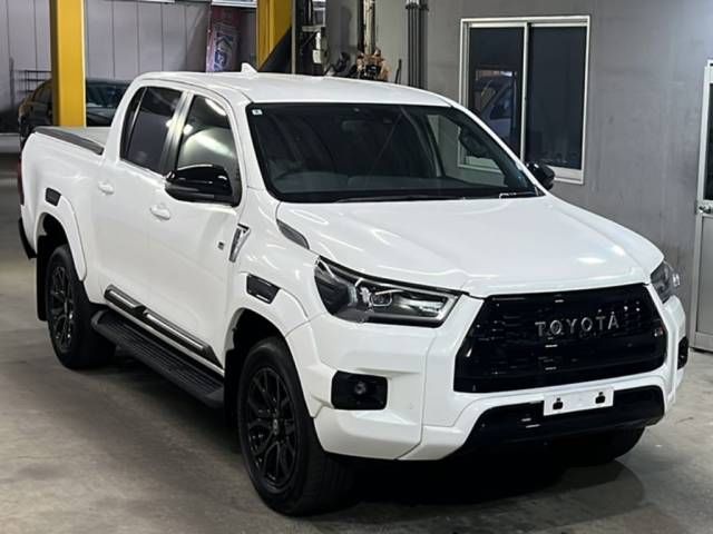 2023 Toyota Hilux Z GRスポーツ auction photo 4