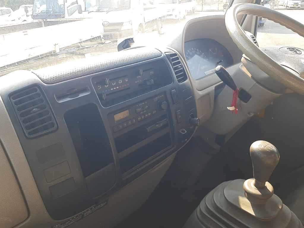 2004 Toyota Dyna auction photo 10