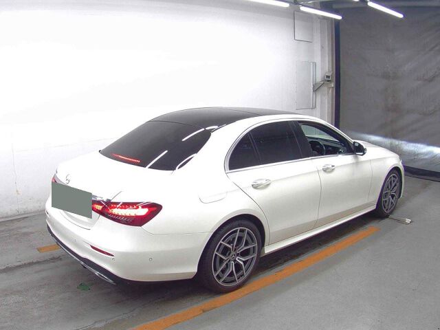 2021 Mercedes-Benz E-Class E220D スポーツ auction photo 5