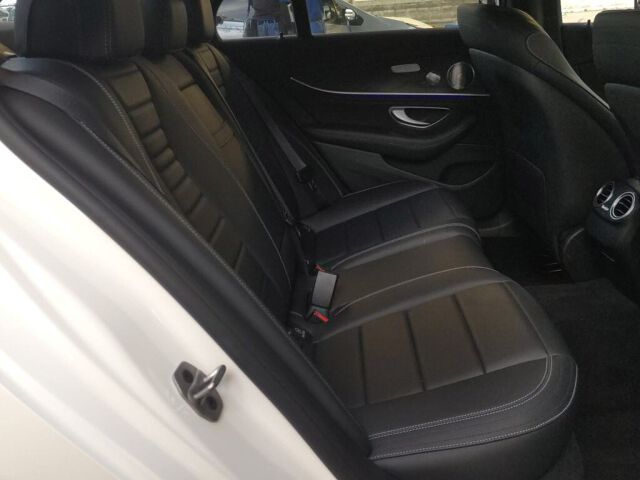 2021 Mercedes-Benz E-Class E220D スポーツ auction photo 6