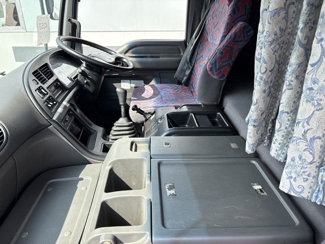 2006 Isuzu Giga アルミウイング PG auction photo 5