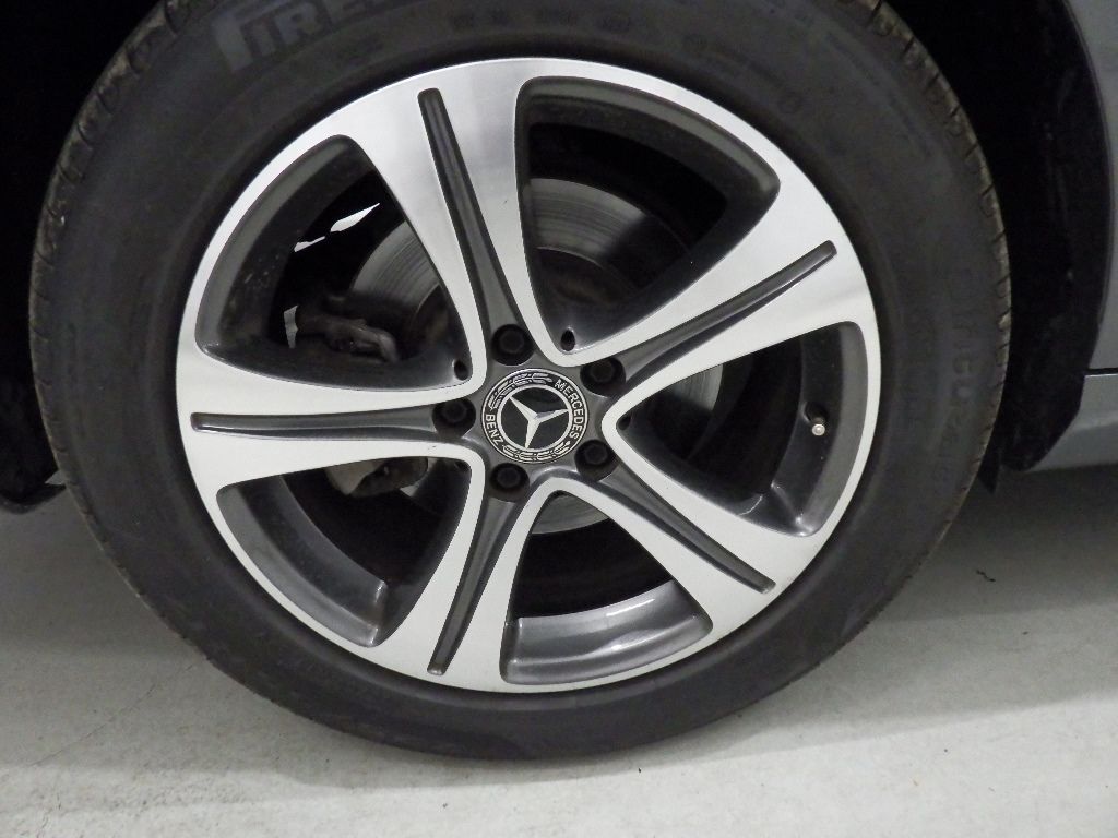 2020 Mercedes-Benz Eクラス SED E200 4MATIC Avantgarde auction photo 9