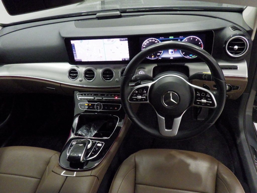 2020 Mercedes-Benz Eクラス SED E200 4MATIC Avantgarde auction photo 3