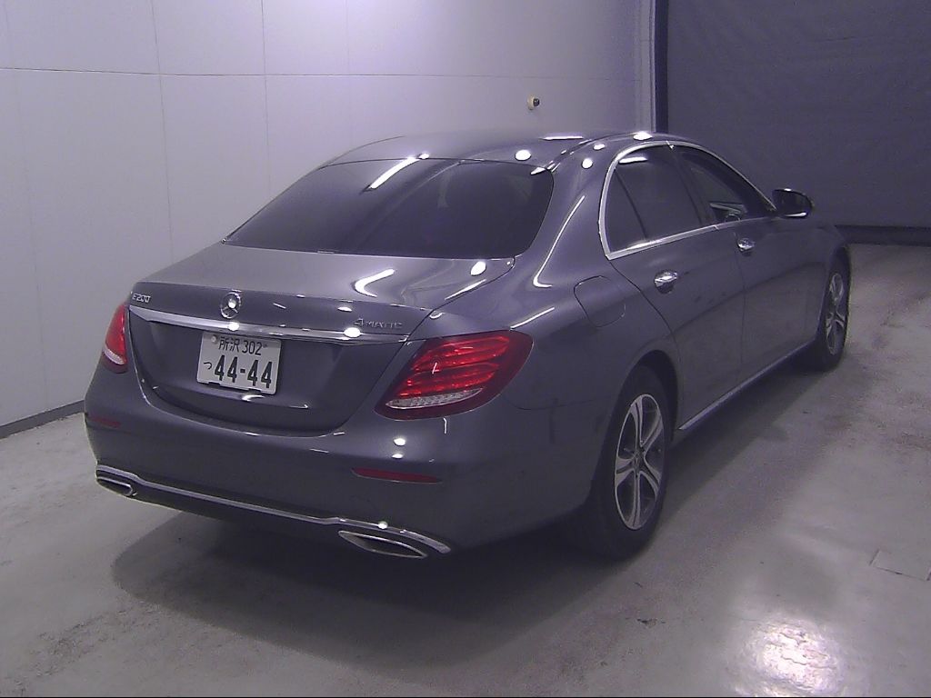 2020 Mercedes-Benz Eクラス SED E200 4MATIC Avantgarde auction photo 2