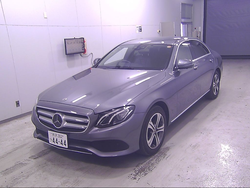 2020 Mercedes-Benz Eクラス SED E200 4MATIC Avantgarde auction photo 4