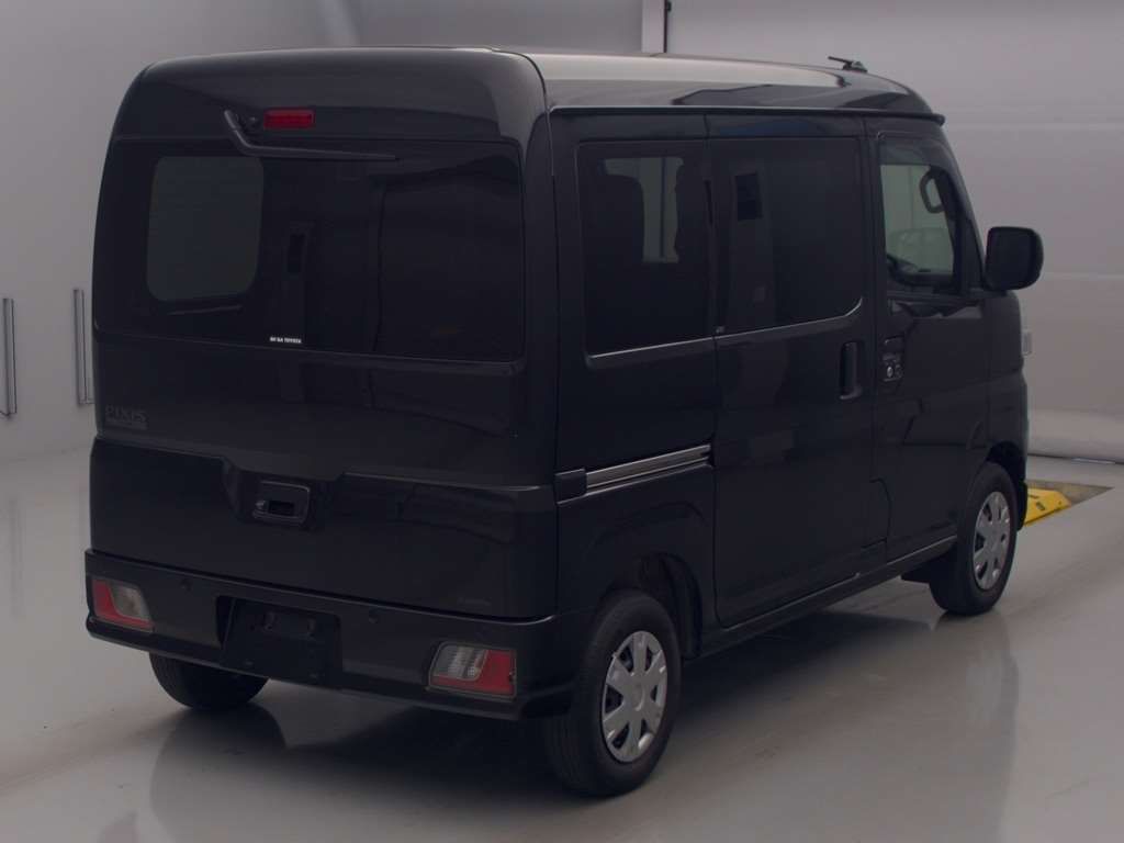 2022 Toyota Pixis Van クルーズターボ auction photo 2