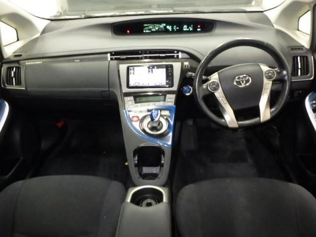 2015 Toyota Prius PHEV S auction photo 3