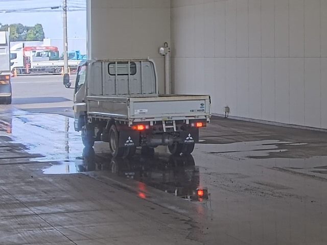 2018 Mitsubishi Fuso Canter Hira auction photo 2
