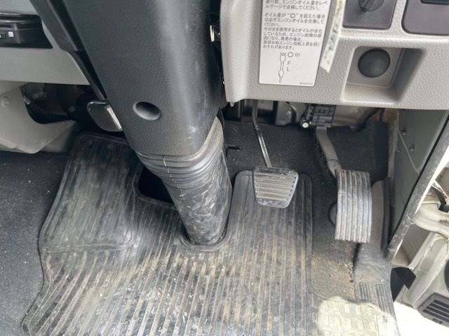 2018 Mitsubishi Fuso Canter Hira auction photo 4
