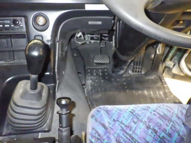 2009 Isuzu トラクター auction photo 7