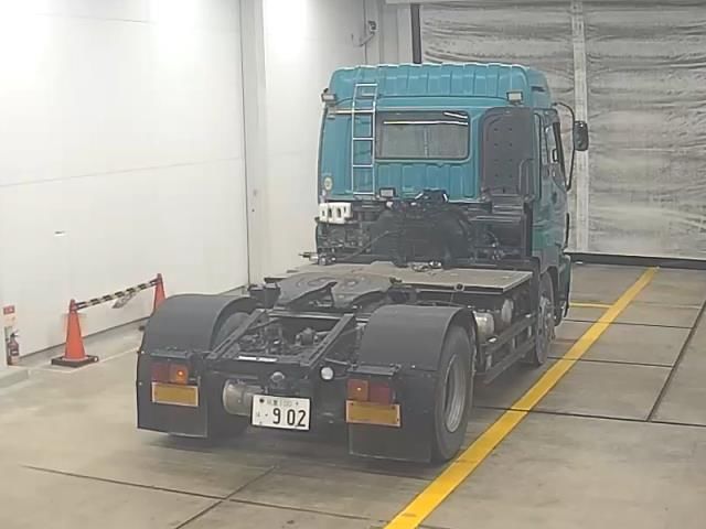 2009 Isuzu トラクター auction photo 2