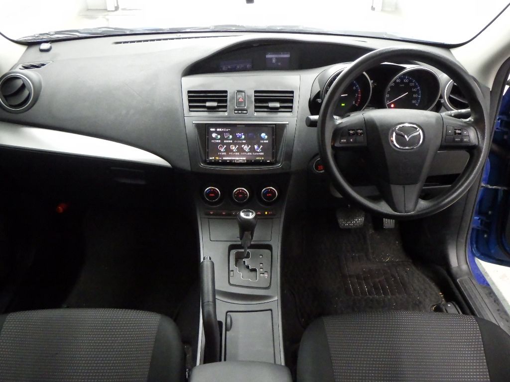 2013 Mazda アクセラ スポーツワゴン 20C Skyactiv auction photo 3