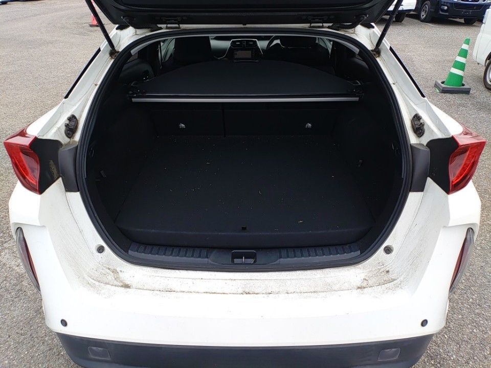 2018 Toyota Prius PHEV auction photo 8
