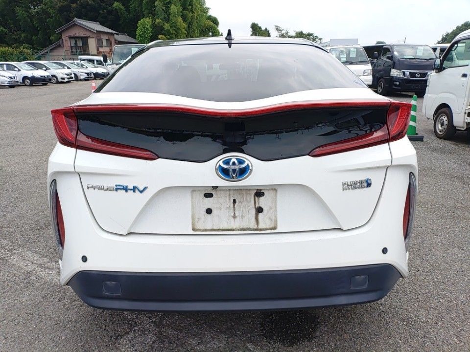 2018 Toyota Prius PHEV auction photo 5