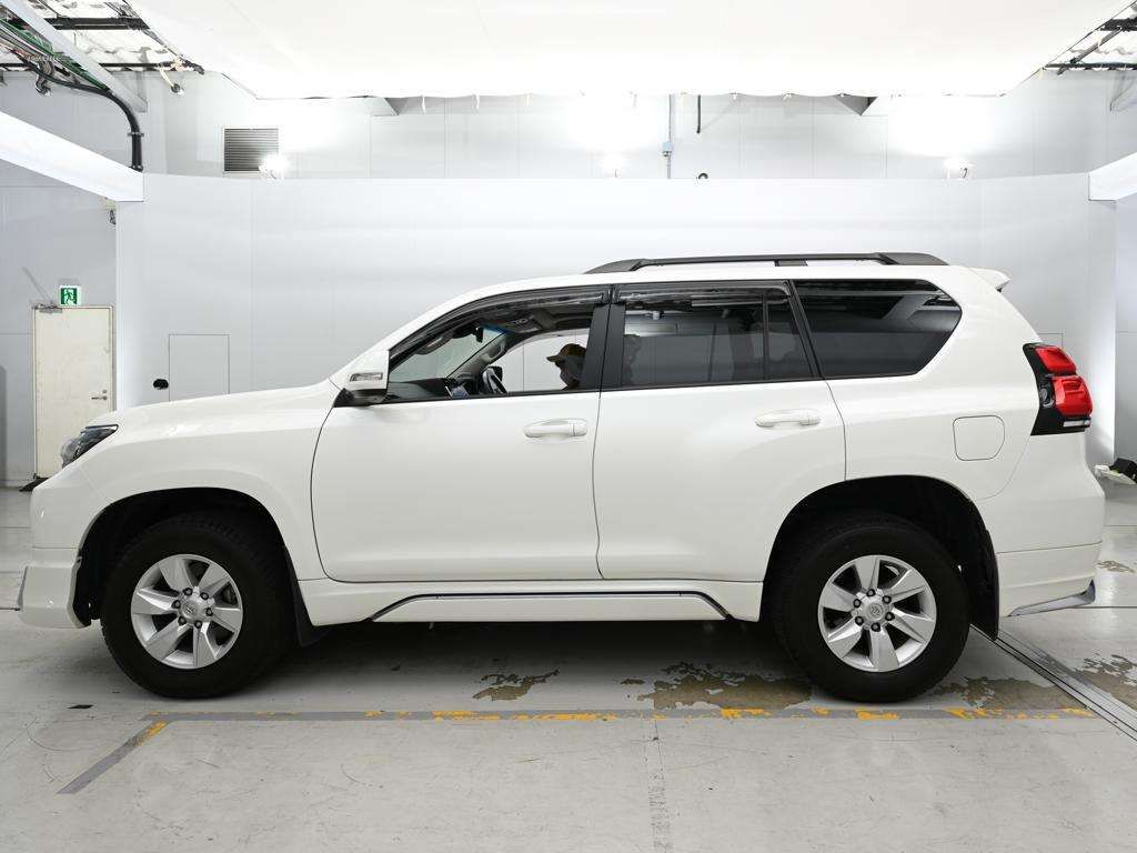 2023 Toyota Land Cruiser Prado TX Lパッケージ 4WD auction photo 4