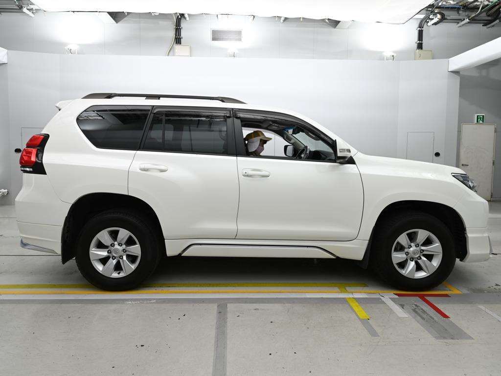 2023 Toyota Land Cruiser Prado TX Lパッケージ 4WD auction photo 3
