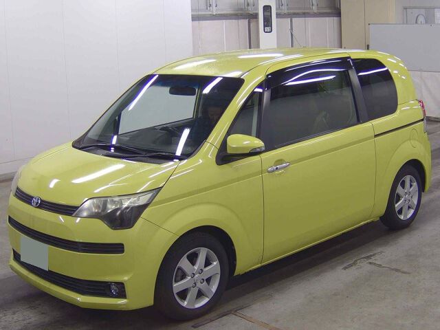 2014 Toyota Spade G auction photo 4