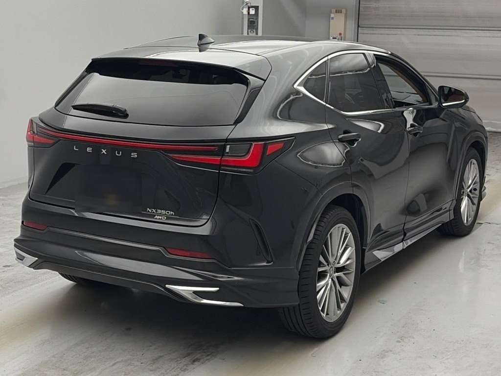 2023 Lexus NX NX350h バージョンL 4WD auction photo 2