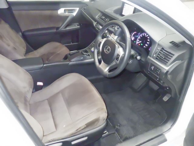 2013 Lexus CT200h auction photo 3
