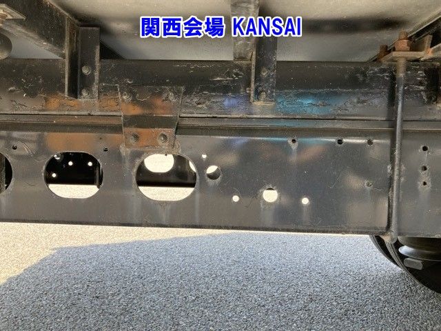 2017 Mitsubishi Fuso Fighter Aluminum van auction photo 11
