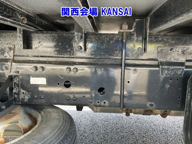 2017 Mitsubishi Fuso Fighter Aluminum van auction photo 10