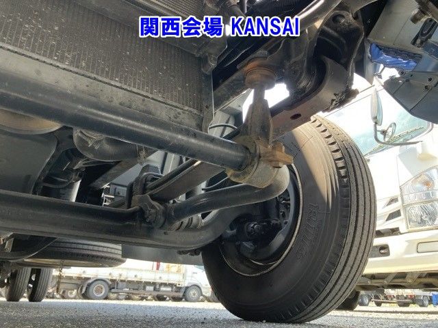 2017 Mitsubishi Fuso Fighter Aluminum van auction photo 16