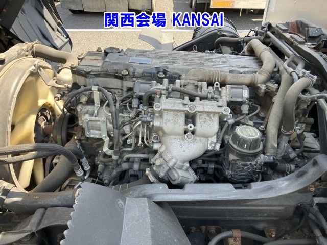 2017 Mitsubishi Fuso Fighter Aluminum van auction photo 7