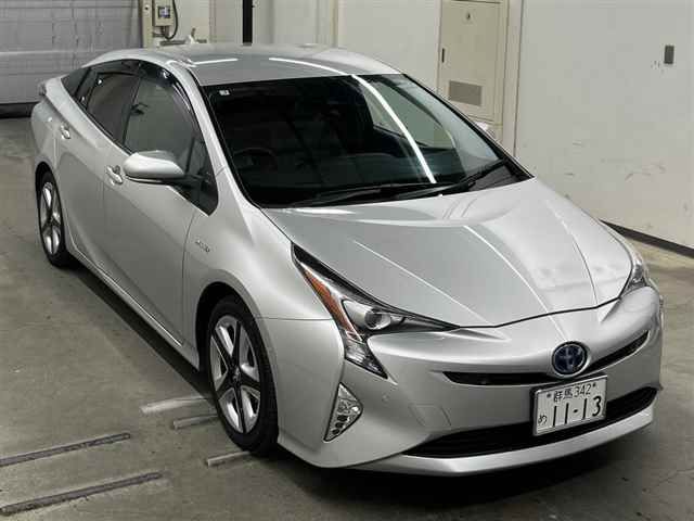 Japan Auction Vehicles 10 2017 Toyota Prius Aツーリングセレクション auction photo