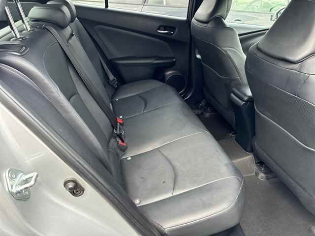 2017 Toyota Prius Aツーリングセレクション auction photo 7