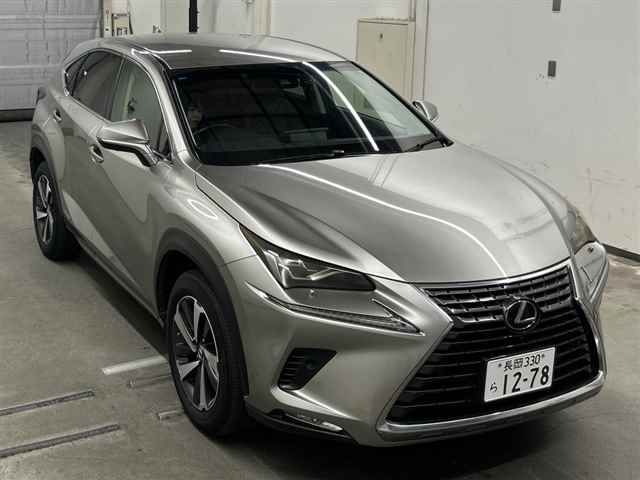 Japan Auction Vehicles 10 2018 Lexus NX NX300hバージョンL auction photo