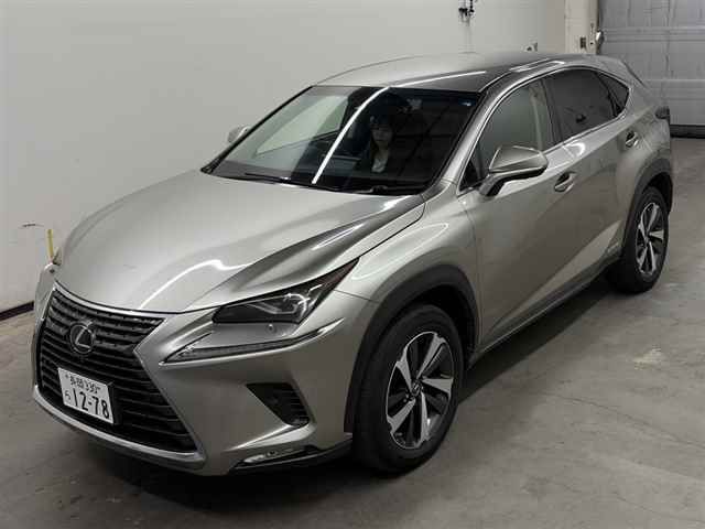 2018 Lexus NX NX300hバージョンL auction photo 4
