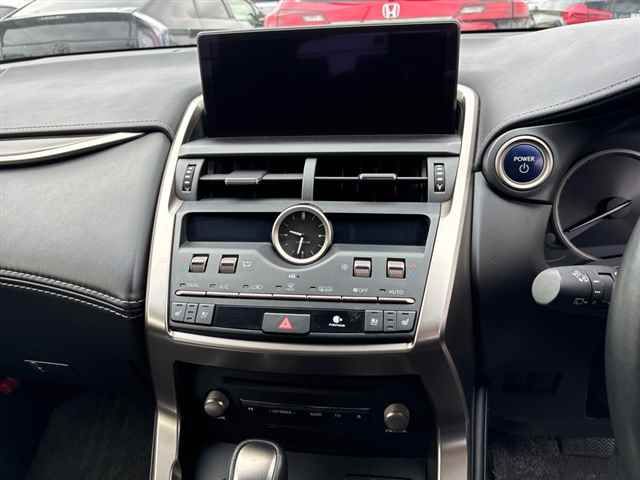2018 Lexus NX NX300hバージョンL auction photo 6