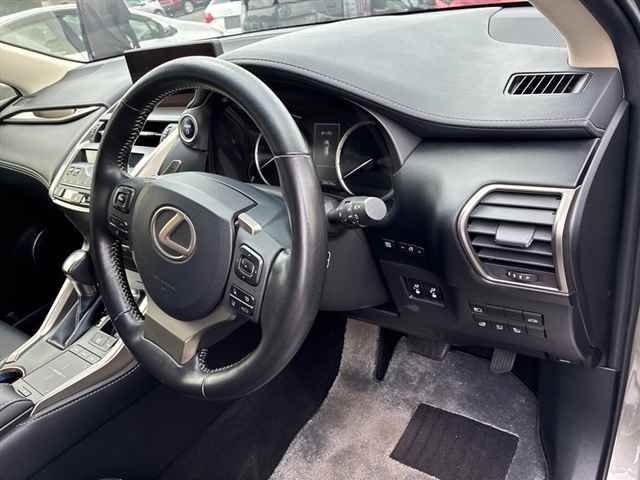 2018 Lexus NX NX300hバージョンL auction photo 3