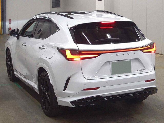 2025 Lexus NX NX350H F Sport 4WD auction photo 2