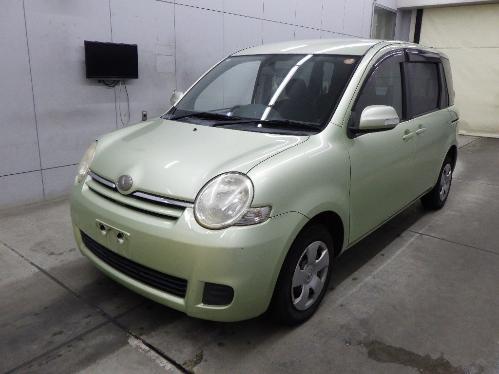 2010 Toyota Sienta X LTD auction photo 4