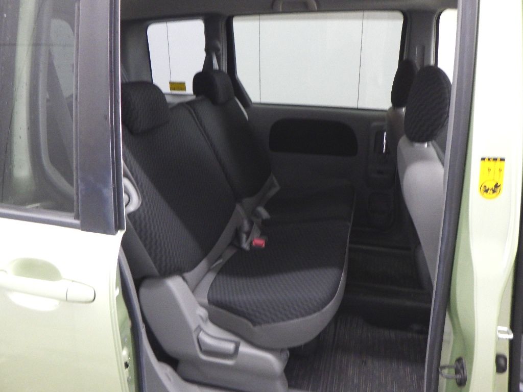 2010 Toyota Sienta X LTD auction photo 7