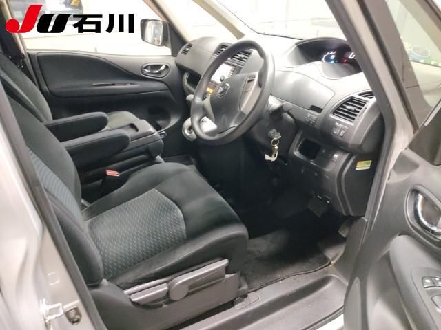 2012 Nissan Serena 20X auction photo 3
