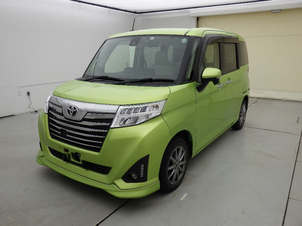 2017 Toyota Roomy 4WD カスタムG S auction photo 4