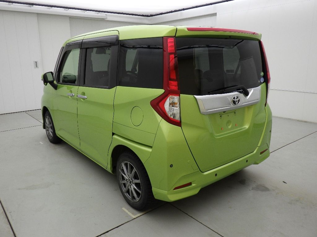2017 Toyota Roomy 4WD カスタムG S auction photo 5
