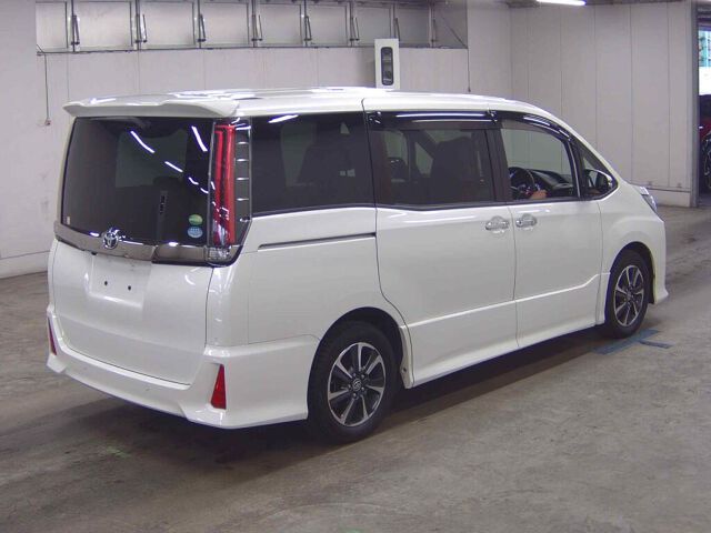 2019 Toyota Noah SI WXB 2 auction photo 5