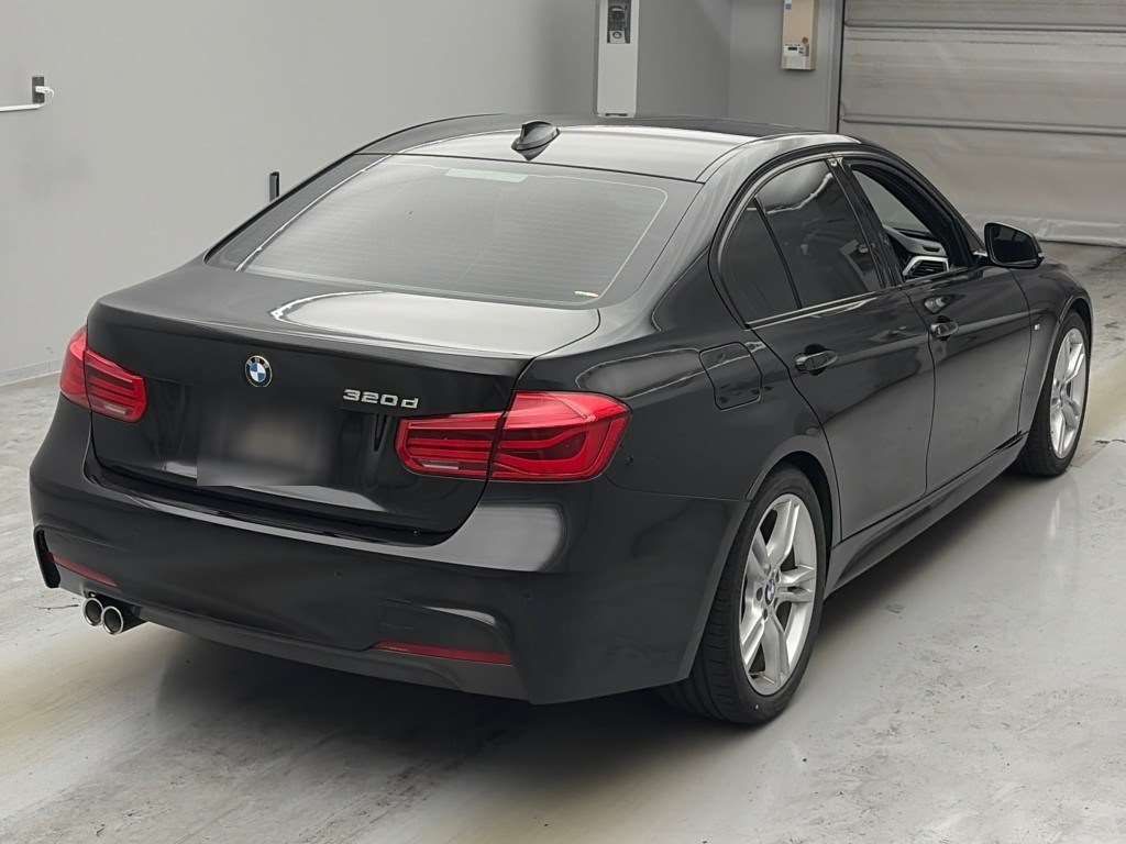 2017 BMW 3 Series 320d Mスポーツ auction photo 2