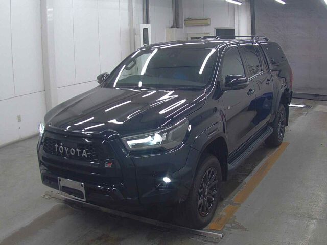 2022 Toyota Hilux Z GR Sport 4WD auction photo 4