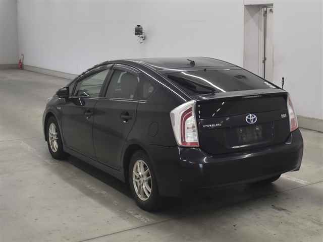 2013 Toyota Prius S auction photo 2
