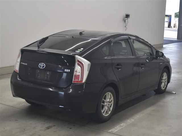 2013 Toyota Prius S auction photo 5