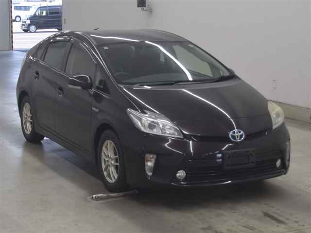 Japan Auction Vehicles 10 2013 Toyota Prius S auction photo