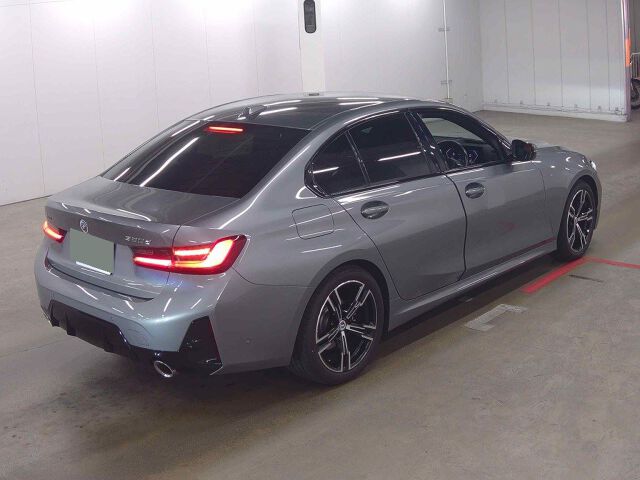 2022 BMW 3 Series 320DXDRIMスポツ 4WD auction photo 5