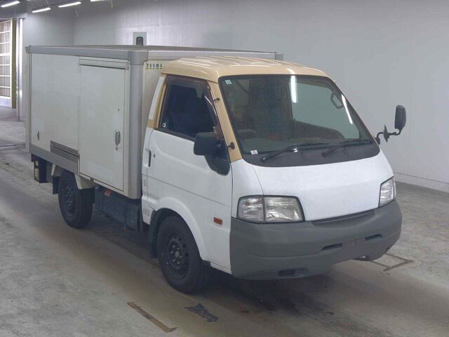 Japan Auction Vehicles 8 2018 Mazda ボンゴトラック Reizo Reito auction photo
