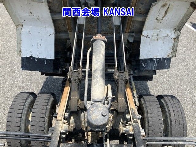2012 Isuzu Forward dump auction photo 19